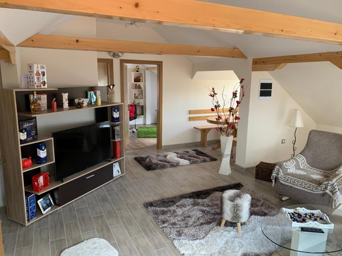 Chalet Etno Selo Milanovic - Nonac *